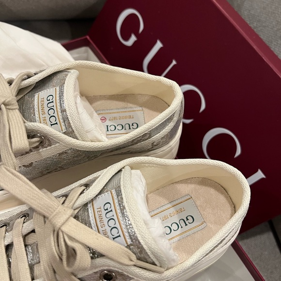New Gucci Silver Metallic Tennis 1977 Trek GG Monogram Platform Sneakers - Picture 6 of 12